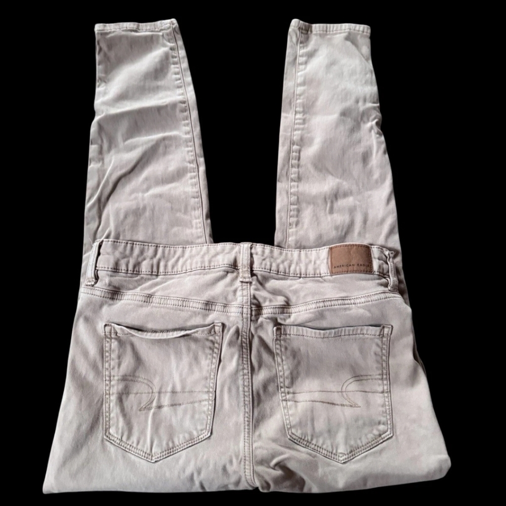 American Eagle High Rise Jegging 10 Short